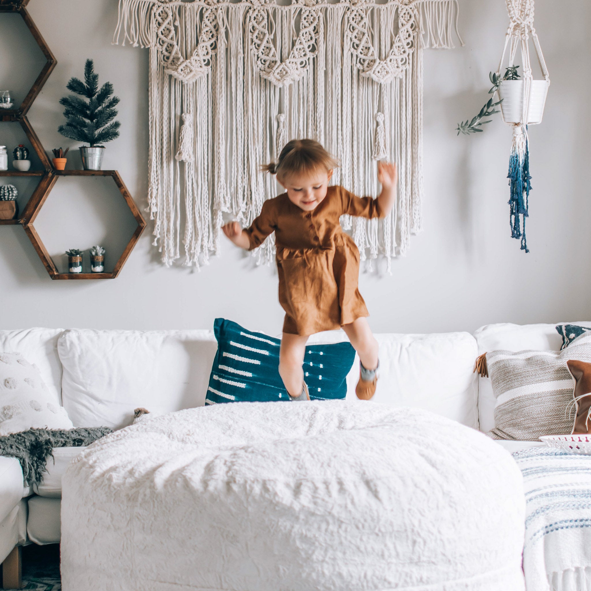 CordaRoy’s or Yogibo:  How Do They Compare?