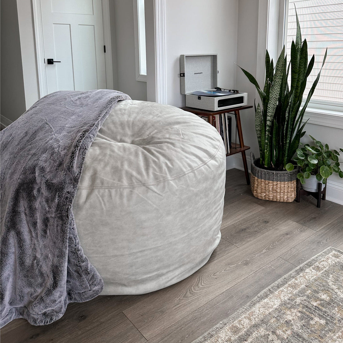 37B Convertible Bean Bag Chair with Queen Bed in Grey
