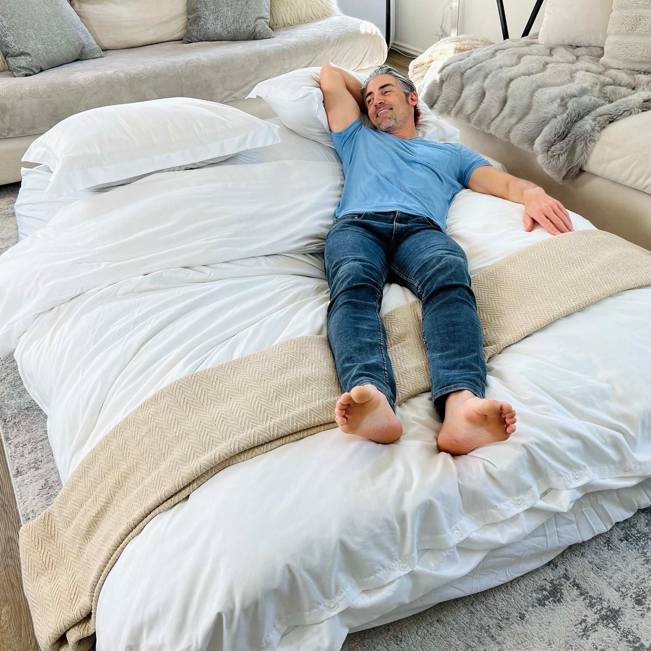 Adult Bean Bag Chair - Queen - NEST Faux Fur