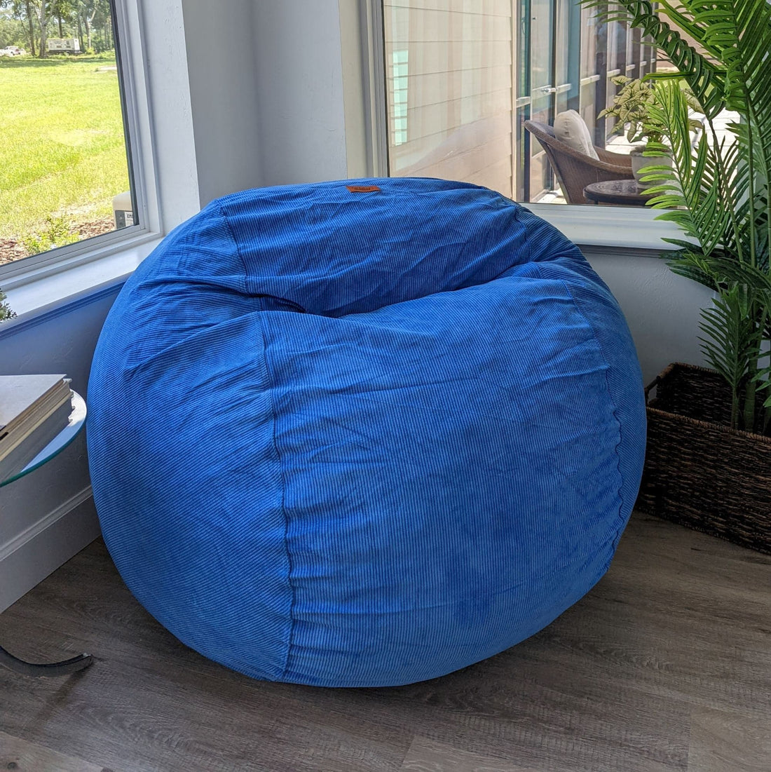 A cordaroys corduroy full bean bag in royal blue.